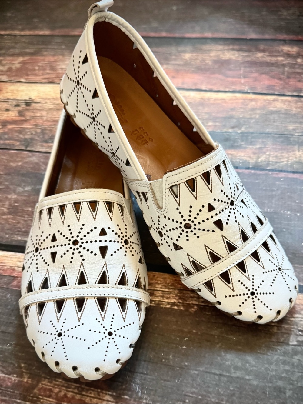 Spring Step White Leather Cutout Shoes Boho Perforated Slip On Loafers